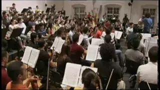 1 de 3 - Dudamel - Mahler  Sym. No. 1 (documental)