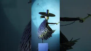 Watch the sinister Sisters’ feathered cloaks take shape in these #Kubo #animation tests.