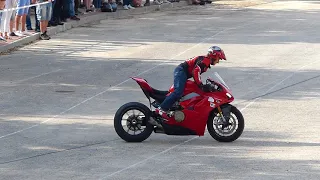 Emilio Zamora Ducati Panigale Stunt