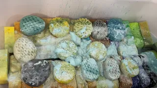 Asmr sponge squeezing🧽🧽50+worn out sponges and recycled mixes🧽🧽