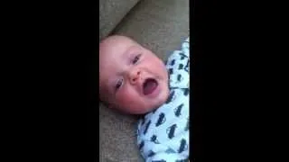 Baby has very funny long fart