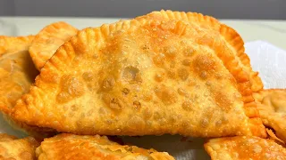 Я готовлю их так просто🥟ЧЕБУРЕКИ😋Простой и лучший рецепт теста