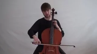 Cellist spielt Posaunist