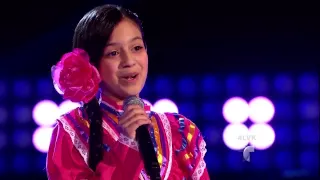 Leslie Mendoza canta "El crucifijo de piedra" en La Voz Kids