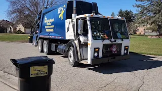 Dougie's Disposal - Mack LE / McNeilus Tag Axle Rear Loader