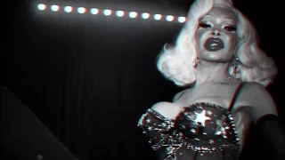 AMANDA LEPORE - The Jean Genie (Official Music Video)❗️💋❤️💄Directed by MARCO OVANDO