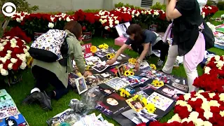 WEB EXTRA: Michael Jackson Fans At Cemetery