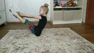 Гимнастика на КАРАНТИНЕ для Детей ! РАСТЯЖКА! Gymnastics at home! STRETCHING