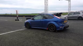 Crail Ford Focus RS vs VW Golf R MK6