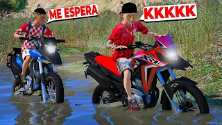 ATRAVESSEI UM RIO DE XRE ROUBADA COM MEU AMIGO | GTA 5 MODS