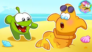 Fun Day at the Beach 😎🏖 | Om Nom Stories Presented by Muffin Socks