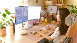 Work From Home Desk Setup of a 👩🏻‍💻Software Engineer & 🎨 Designer (Warm and Cozy 🍯)