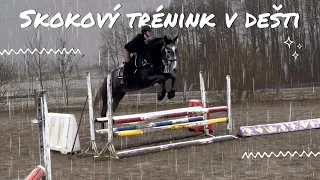 Vlog // Skokový trénink v dešti