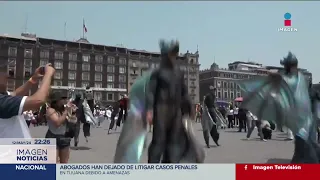 Realizan la primera caminata en el nuevo Zócalo CDMX peatonal | Imagen Noticias Fin de Semana