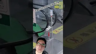 Como limpiar Los pasamanos de una escalera electrica facilmente‼️‼️‼️🤯🤯🤯🧼🧼