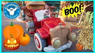 Disneyland Park at HALLOWEEN! Disney Rides for kids Fun Family Trip Canadoodle Toy Reviews