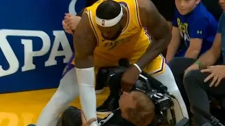 That camera man just got to third base with Lebron James | Lakers vs Warriors