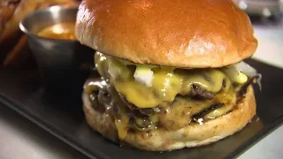 Chicago's Best Burger: 1959 Kitchen & Bar