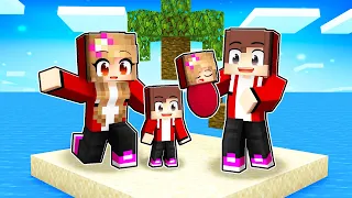 Maizen Trapped as a FAMILY on an ISLAND in Minecraft! - Parody Story(JJ and Mikey TV)