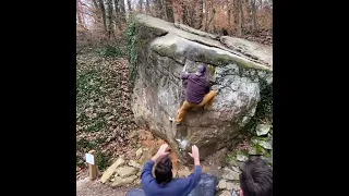 Troll Toll V5 - Old Wauhatchie Pike / St. Elmo Boulders - Chattanooga, TN Bouldering