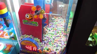 12 Korean Candy Vending Machines