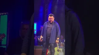 Emocionante Bruno (Bruno e Marrone) chorando. Primeiro show após Morte Marília Mendonça.