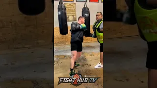 Canelo 1st look training for Jermall Charlo! Battering body shots looking for KO!