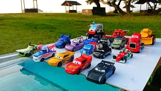 Looking for Disney Pixar Cars On The Rocky Road : Lightning Mcqueen, Mater, Storm, Cruz, Mack, Luigi