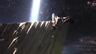 Kanye West - Coldest Winter (Live from The Yeezus Tour)