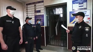 Поліцейські атрулюють м. Первомайськ спільно з членами громадського формування