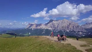 Dolomites gravel with the YOLOmites5000 group