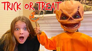 TRICK or TREAT SAM is IN OUR HOUSE! 🎃 Can AUBREY & CALEB eSCAPE PUMPKIN HEAD the HALLOWEEN VILLAIN?!