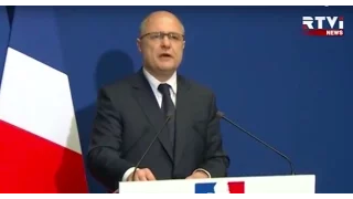 Глава МВД Франции ушёл в отставку из-за скандала с трудоустройством дочерей