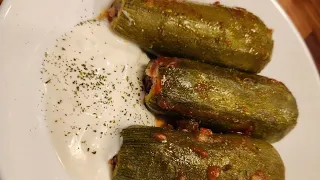 Stuffed zucchini, koussa mehche (with English subtitles) - كوسا محشي