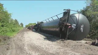 Propane tanker overturned during derailment in Manatee County to be set upright Thursday