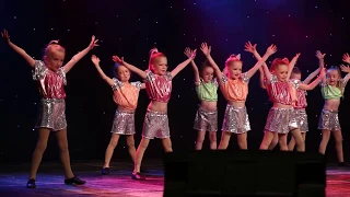 'EVERYBODY DANCE NOW' JUSTDANCE ANNUAL SHOW 2018