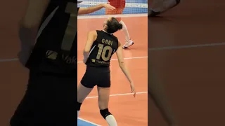 Gabi Gabriela Guimarães Vakifbank volleyball Brazil number one 🇧🇷 🇹🇷