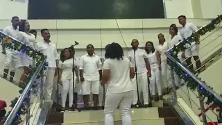 Gracias Choir "Feliz Navidad" Timor Plaza, 08 December 2019