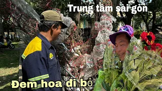 Giờ Cuối Chợ Hoa 30 tết Trung tâm Sài Gòn bỏ bông, hạ giá 10k nhà vườn xỉu luôn