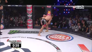 Marcin Held tira um leglock da cartola e finaliza Sarnavskiy no Bellator 136