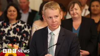 Chris Hipkins sworn in as New Zealand prime minister - BBC News