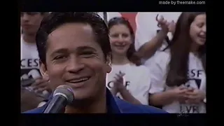 Programa Livre | Leonardo canta os sucessos no palco no SBT em 08/06/1999 - INÉDITO