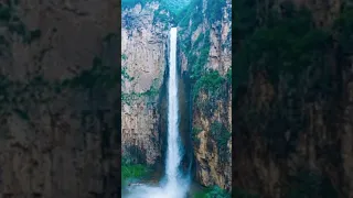 Hiker finds SECRET waterpipe supplying China's tallest waterfall