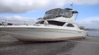 Abandoned Beached 45ft Sea Ray on Doheny State Beach - Still Running!? 2 of 3