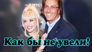 Невероятно красивая Алла Пугачева и Максим Галкин пришли на закрытую премьеру