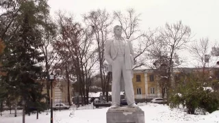 Две гвоздики героям революции 7.11.2016