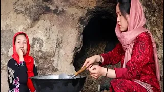 Life in a Cave Home - Village life of Afghan - Cooking Traditional Food