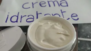 Crema naturale veloce idratante fai-da-te. Per dermatite e pelle secca. Senza conservanti e profumi.