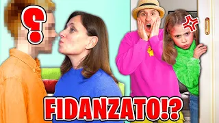 PAPÀ SALVO SCOPRE CHE MAMMA CINZIA SI È FIDANZATA CON UN ALTRO RAGAZZO! *Giorgia Piange*