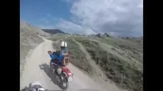 Yamaha Xt 550 Enduro - Riding into the wild